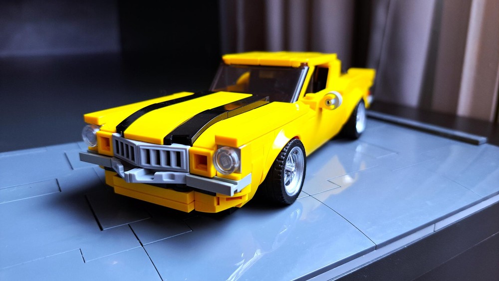 Lego 1977 Chevrolet Camaro 'Bumblebee'