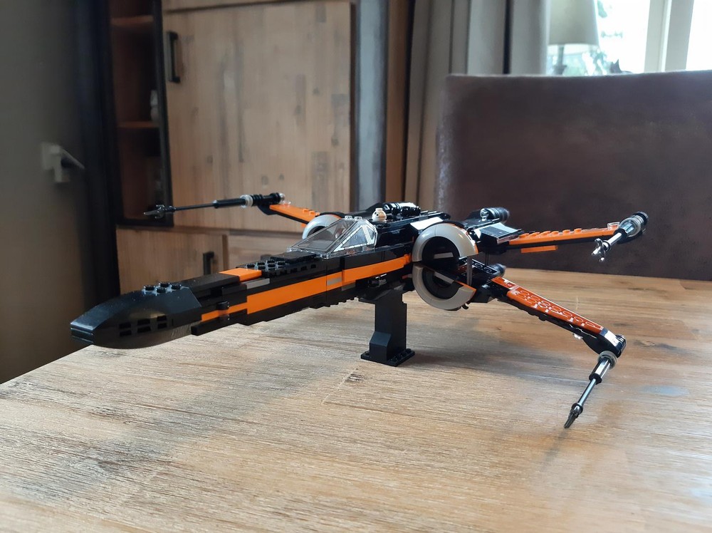 Lego 75102 Poe Dameron's x wing T70 Accurate s-foils mod