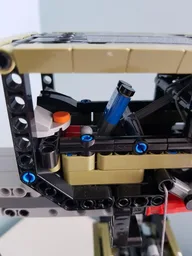 42110 alt Container Crane
