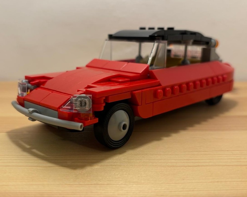 Lego Citroen DS 8-wide