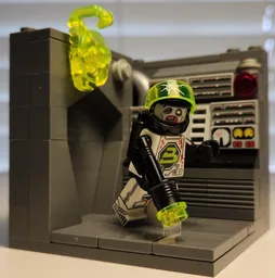 C.Phasma Minifigure Stand