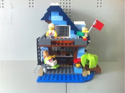 31063 Modern Beach House