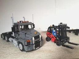 MACK Anthem daycab