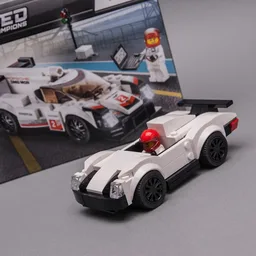 75887 Classic LeMans racing car