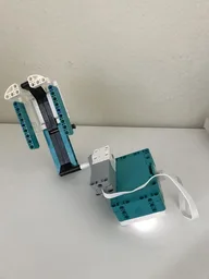 MINDSTORMS 51515 paw