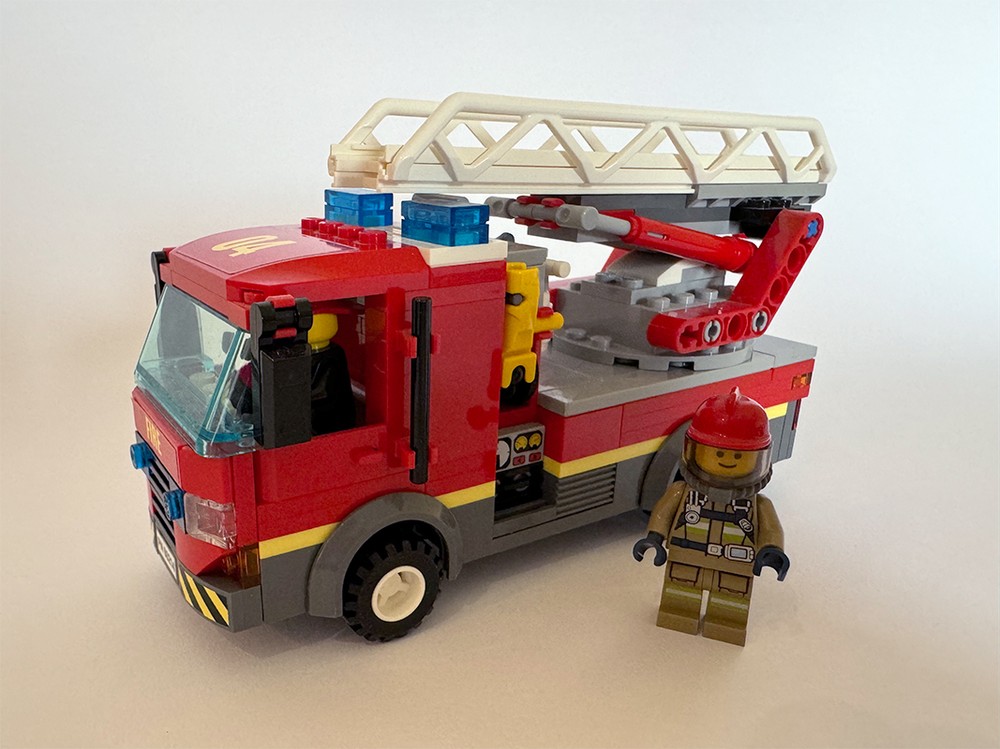 Lego Fire Ladder Truck (60107/60214 MOD)