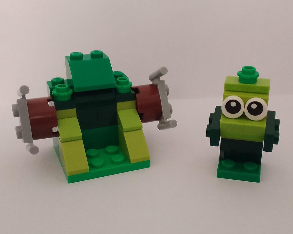 Lego Green Robot and his Anti Aircraft Machine.