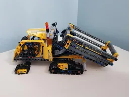 42121 Arctic Dump Truck