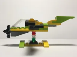 31092-Propeller Plane