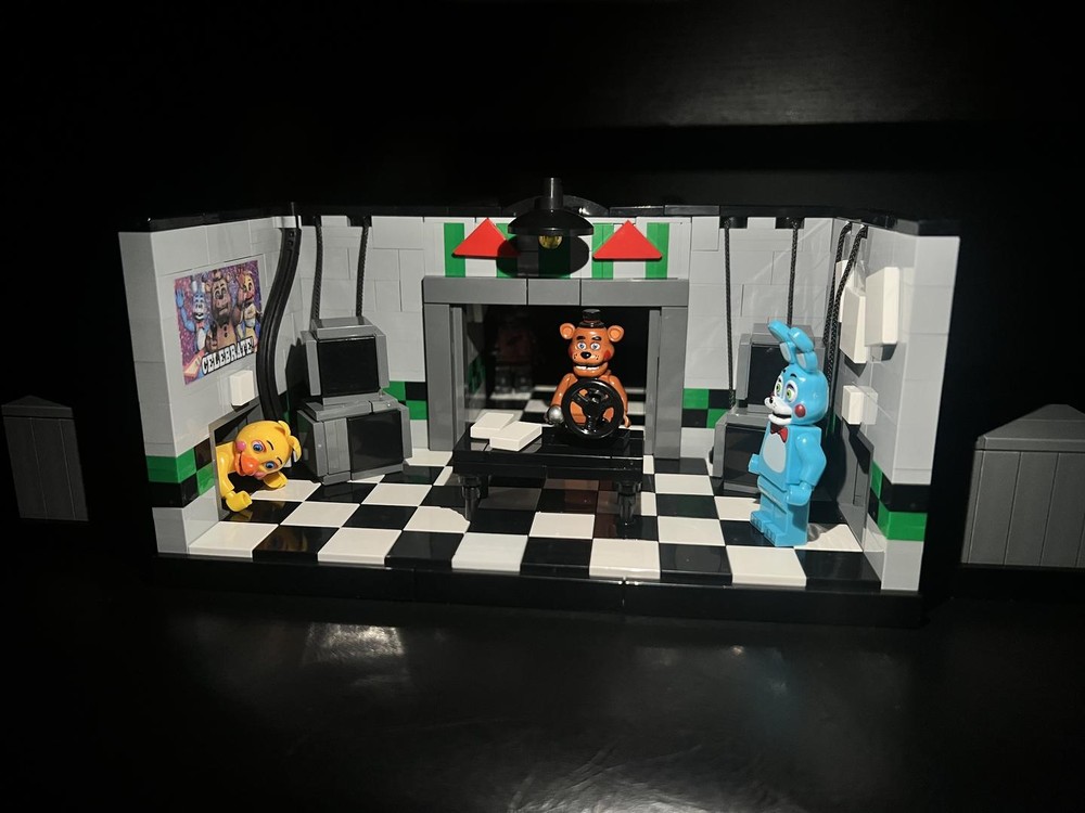 Lego Five Nights at Freddy's 2 Office FNAF