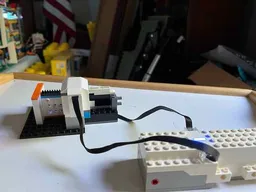 Automatic opening doors (17101 - LEGO Boost)