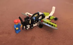 Airplane - LEGO Technic 30465 B Model