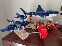 Swimming Shark Stand