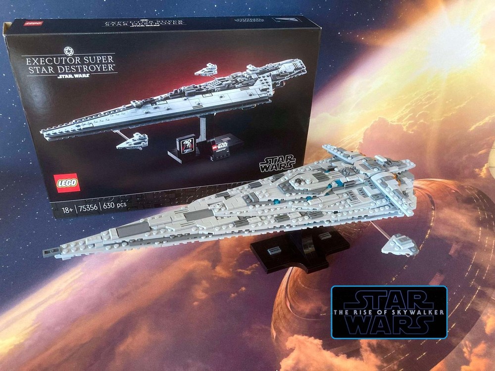 Lego First Order Super StarDestroyer Midi Scale