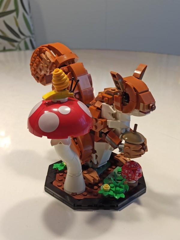Lego Scenic base for the 31154 squirrel