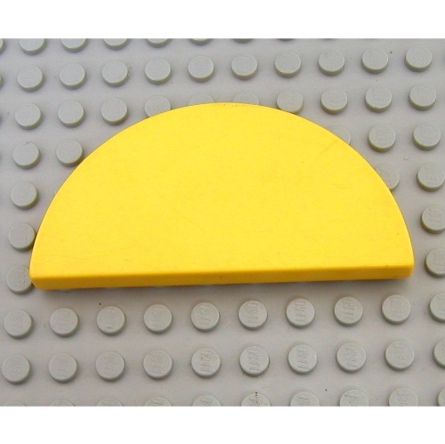 Lego Duplo Tile, Modified 2 x 4 Half Circle / Yellow