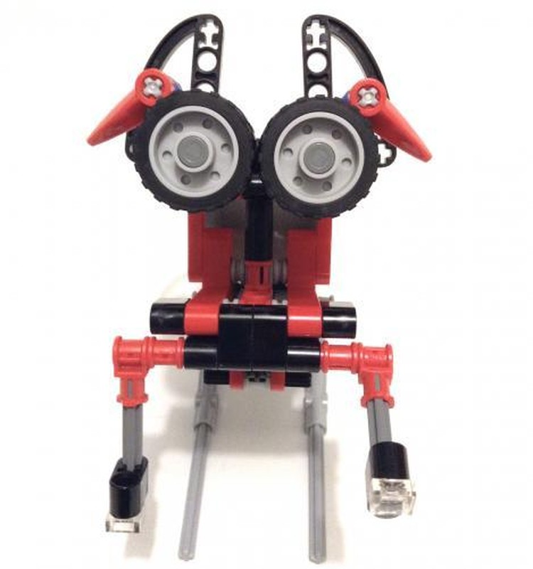 Lego 8065 Alternate: Little Bug or Puppy.