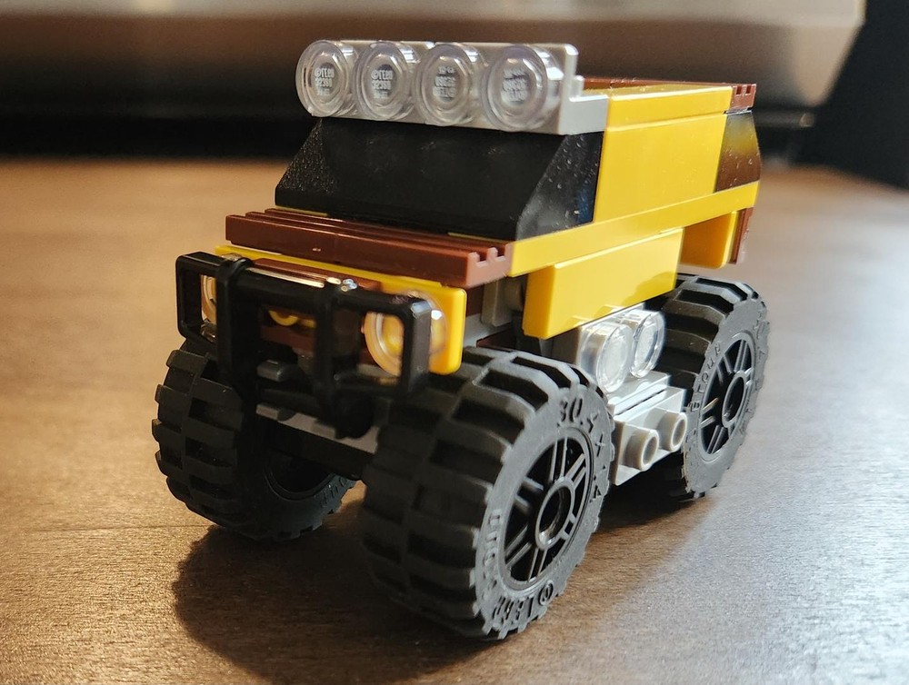 Lego 30594 (x2) Big SUV Alternate Build