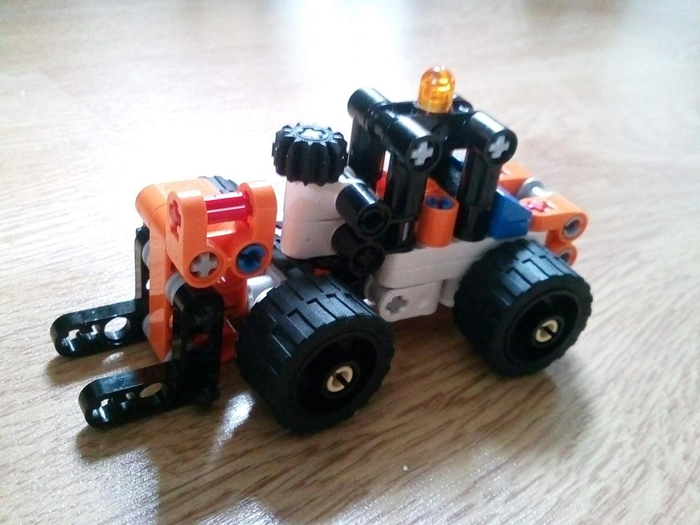 Lego 42088 forklift
