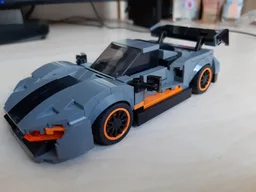 McLaren Senna