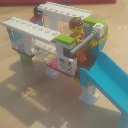 MOC Mia's Winter Playground