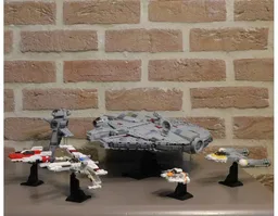 Millennium Falcon 1:110 scale