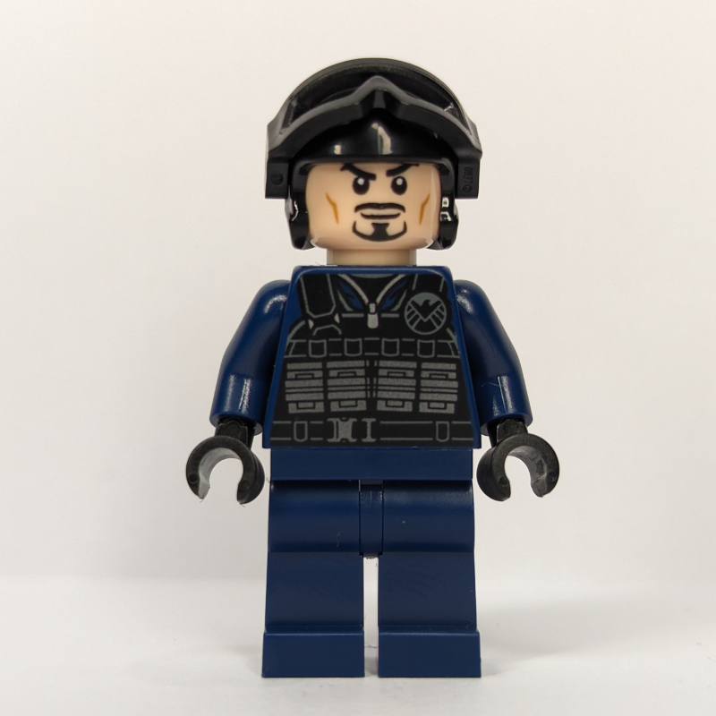 Lego Tony Stark, SHIELD Agent Disguise