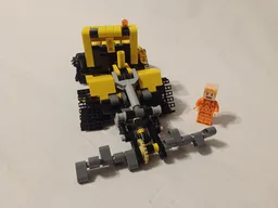 42121 Tractor