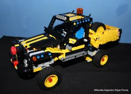 Off-road pickup truck