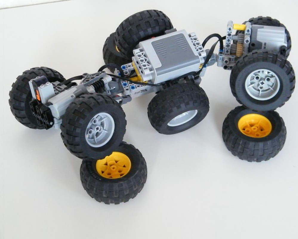 Lego Wheeled Snake