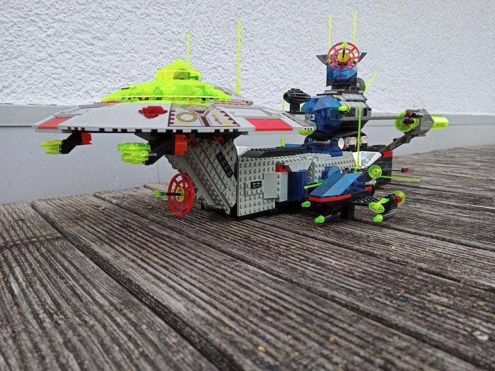 Lego Explorer Mothership