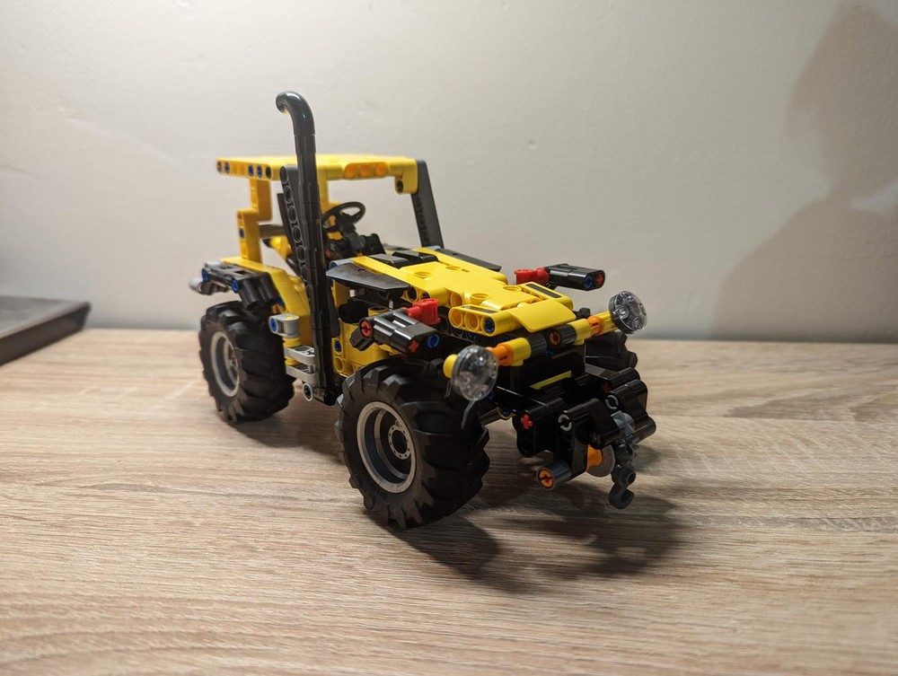 Lego MOC - 42122 - Yellow tractor
