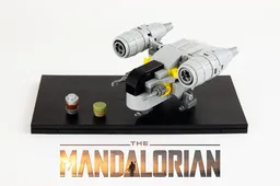 Razor Crest - Mini Display Version