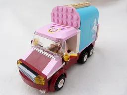 3186 Horse Van