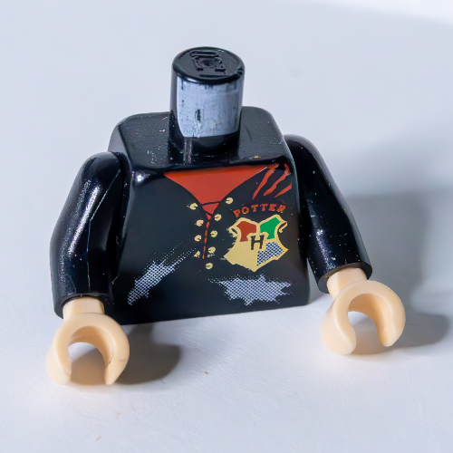 Lego Torso Jacket, Red Shirt, Tatters, Hogwarts Tri-Wizard Tournament Uniform with Crest and 'POTTER' Print, Black Arms, Light Nougat Hands / Black