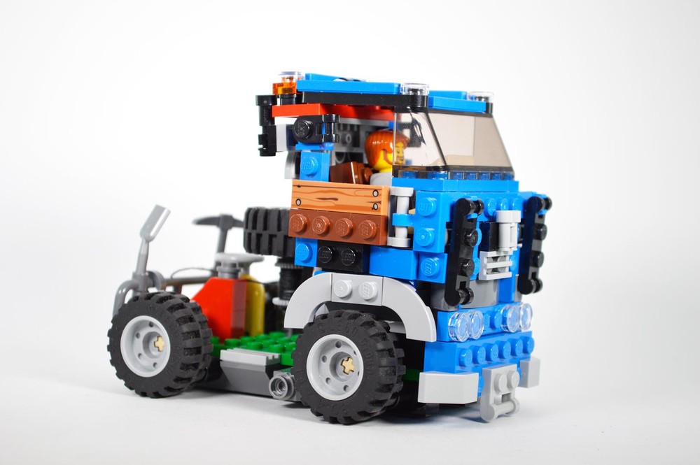 Lego Outback Truck