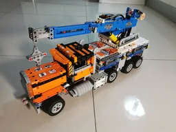 Crane Truck