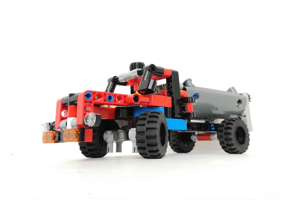 Lego 42084 Wing-Opening Dump Truck