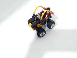 42101 L: Sporty Suv