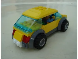 4435 yellow car