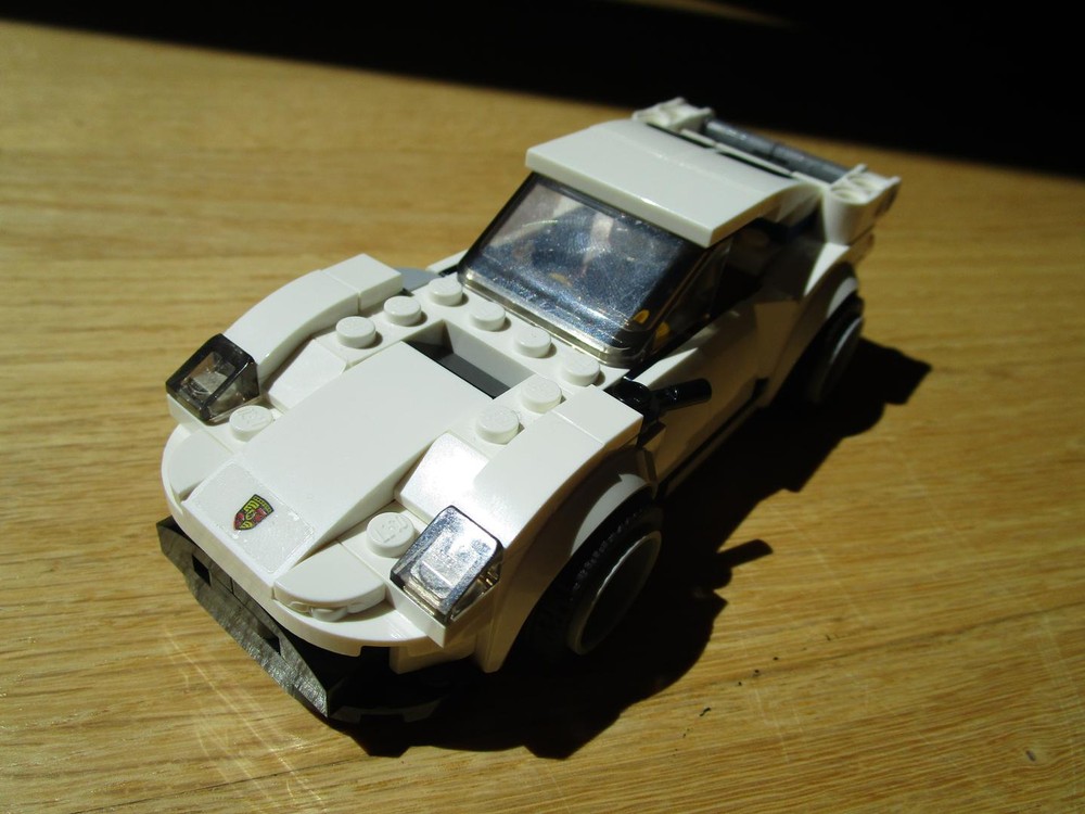 Lego 1980s Supercar
