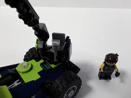 70826 - Mobile Crane