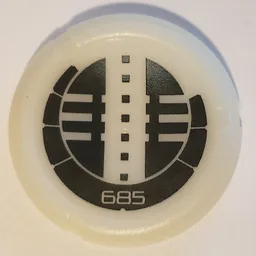 Large Figure Throwing Disc, Kanoka, Onu-Metru 685 Print / Glow In Dark Opaque