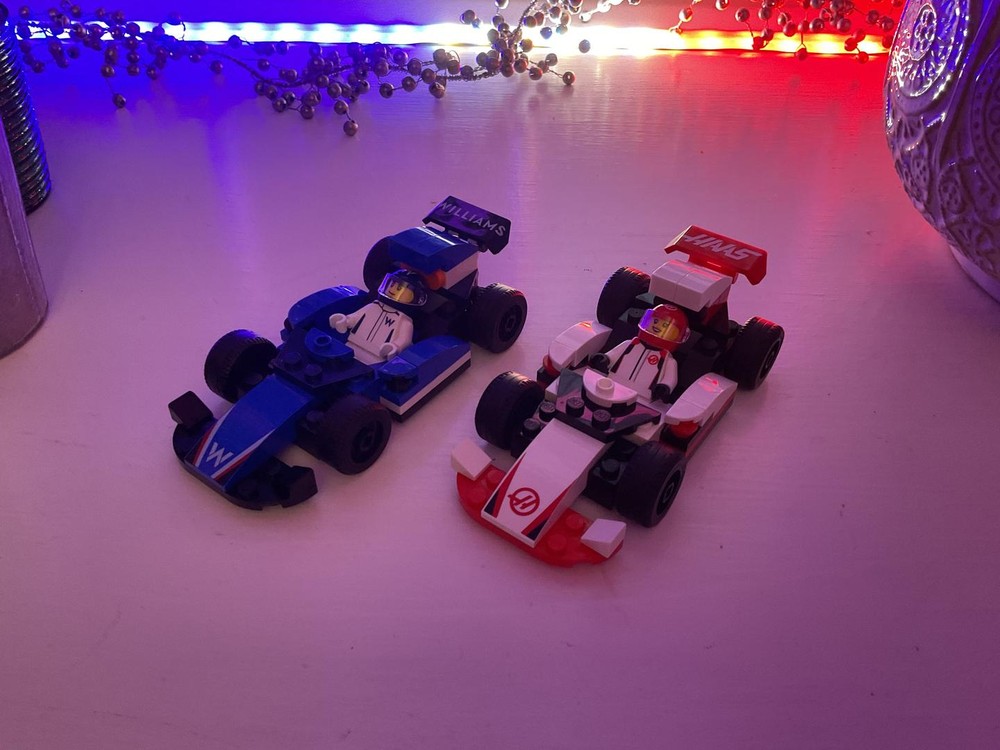 Lego Improved F1 Cars (60464 alt)