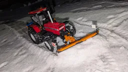 THREE-POINT SALT SPREADING MACHINE
