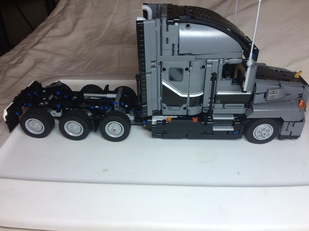 Lego Technic Mack Anthem Mods, Lift-able axle, rear suspension.