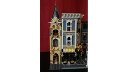 Marbled Museum (8x32 Modular)