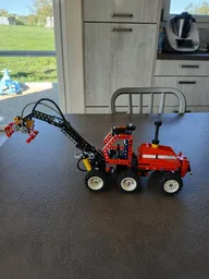 8443 studless