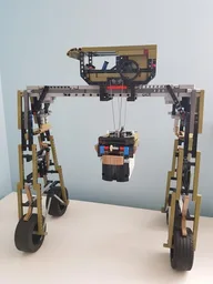 42110 alt Container Crane