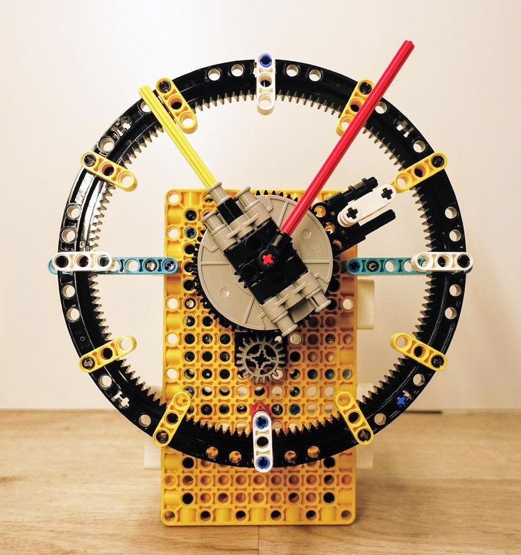Lego Spike Prime analog clock with three mechanically linked hands (hours, minutes, seconds) - ONE motor
